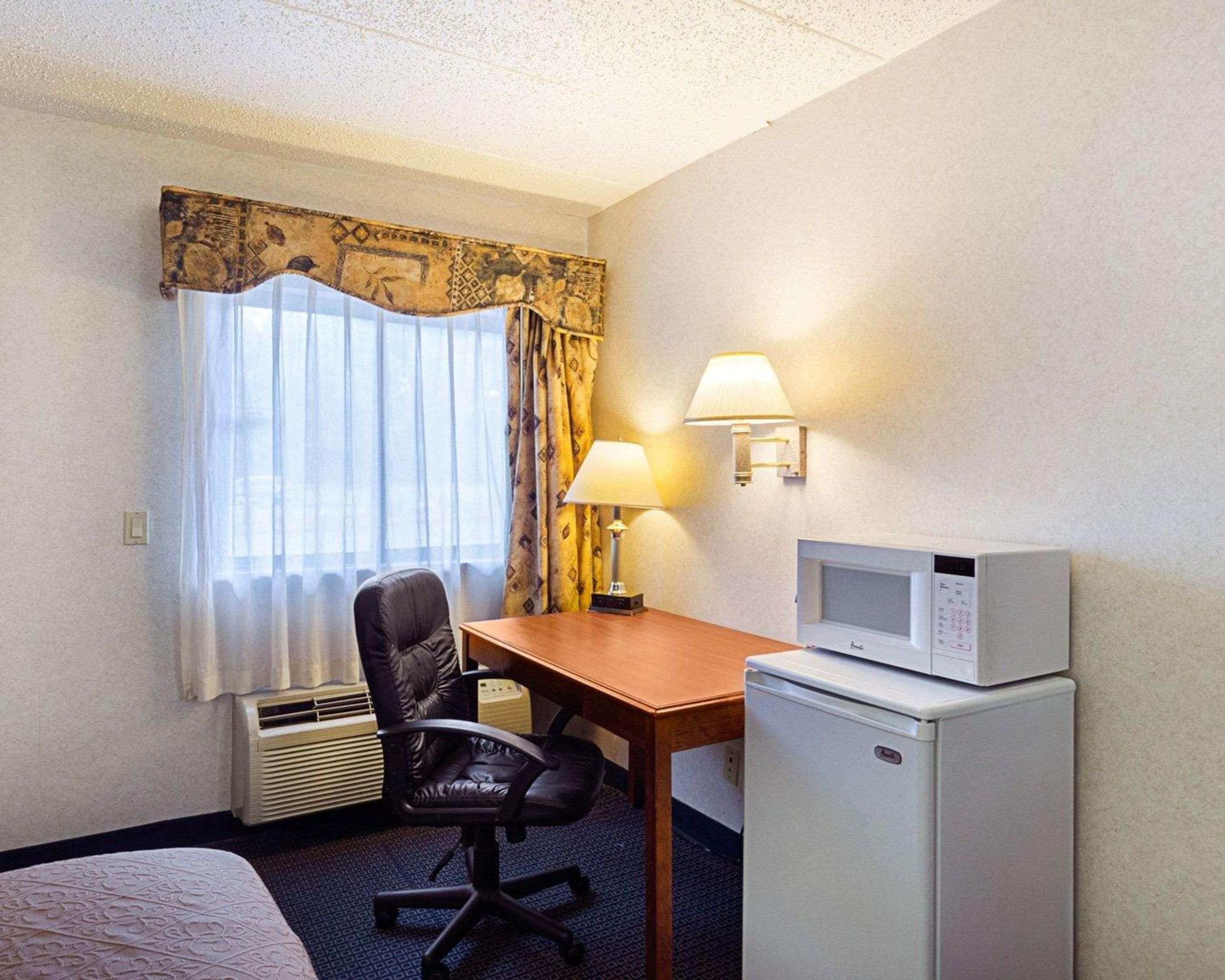 Quality Inn & Suites Ουόρστερ Εξωτερικό φωτογραφία