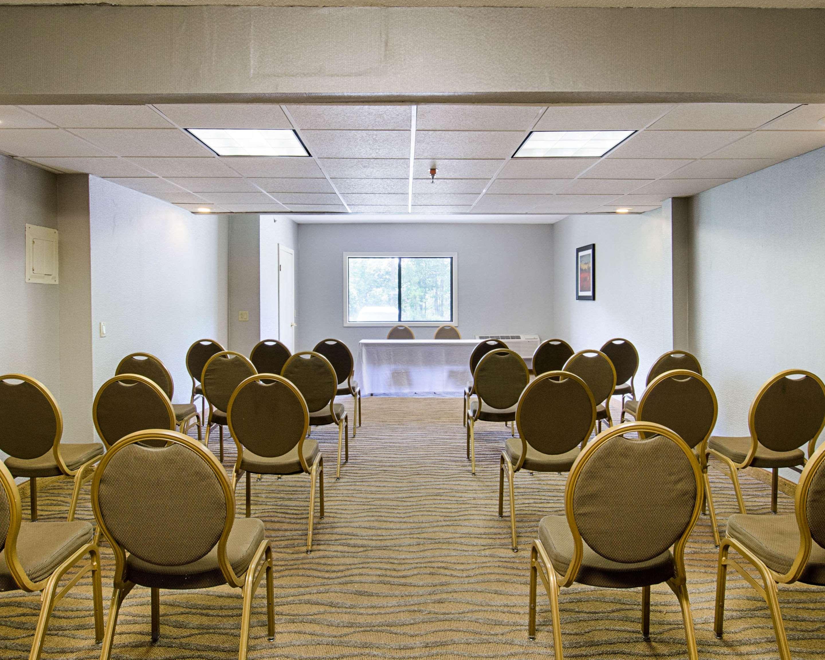 Quality Inn & Suites Ουόρστερ Εξωτερικό φωτογραφία