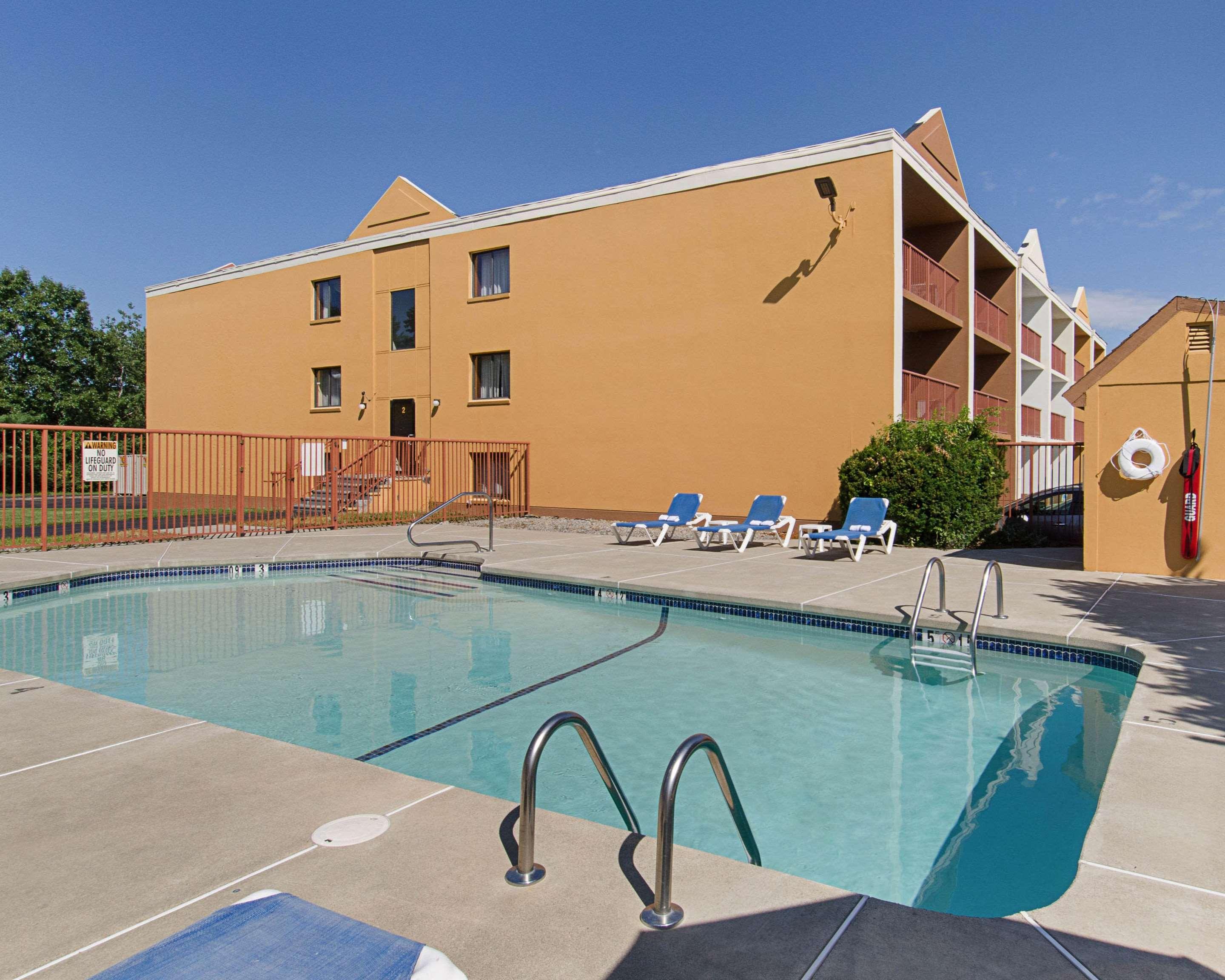 Quality Inn & Suites Ουόρστερ Εξωτερικό φωτογραφία