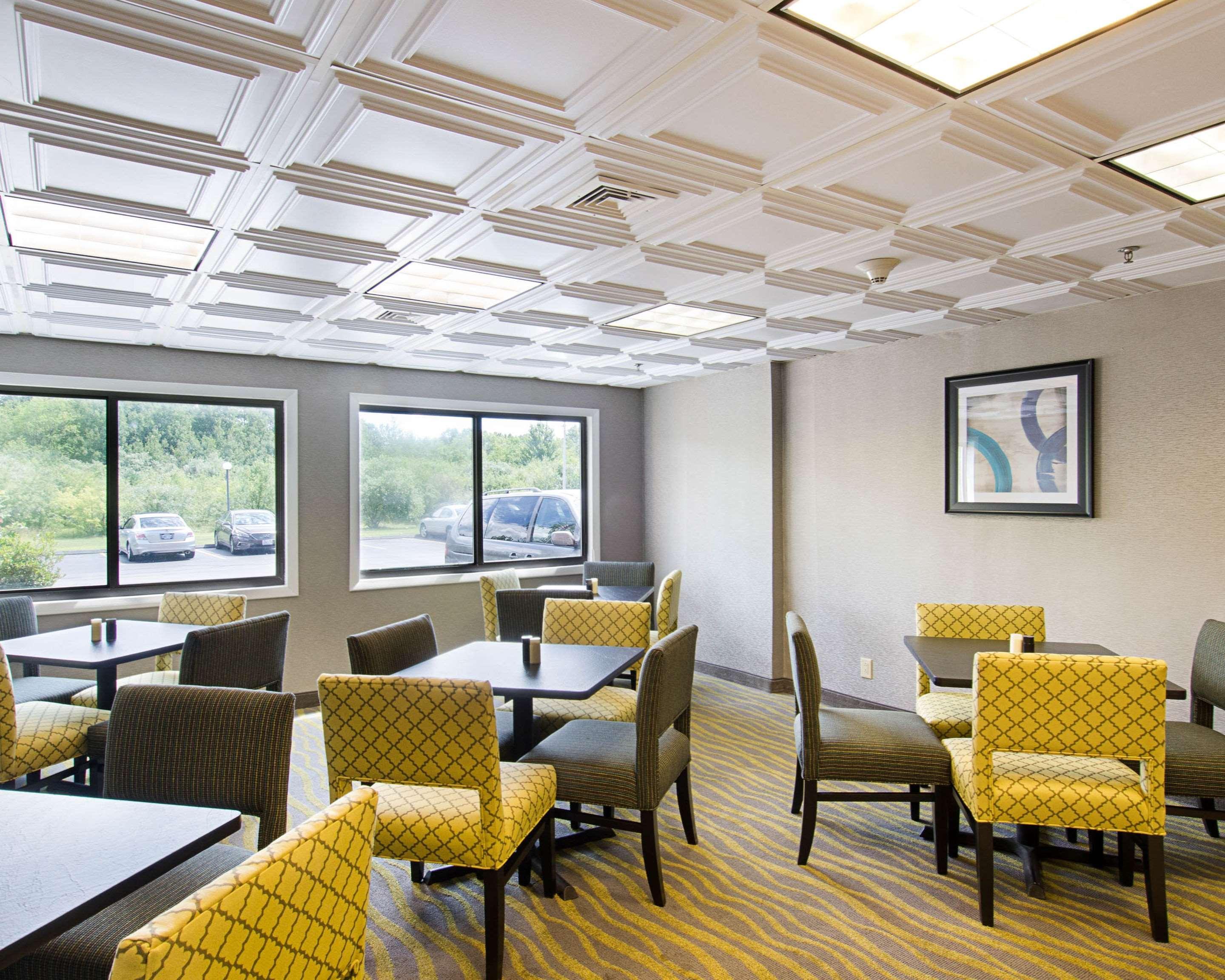 Quality Inn & Suites Ουόρστερ Εξωτερικό φωτογραφία