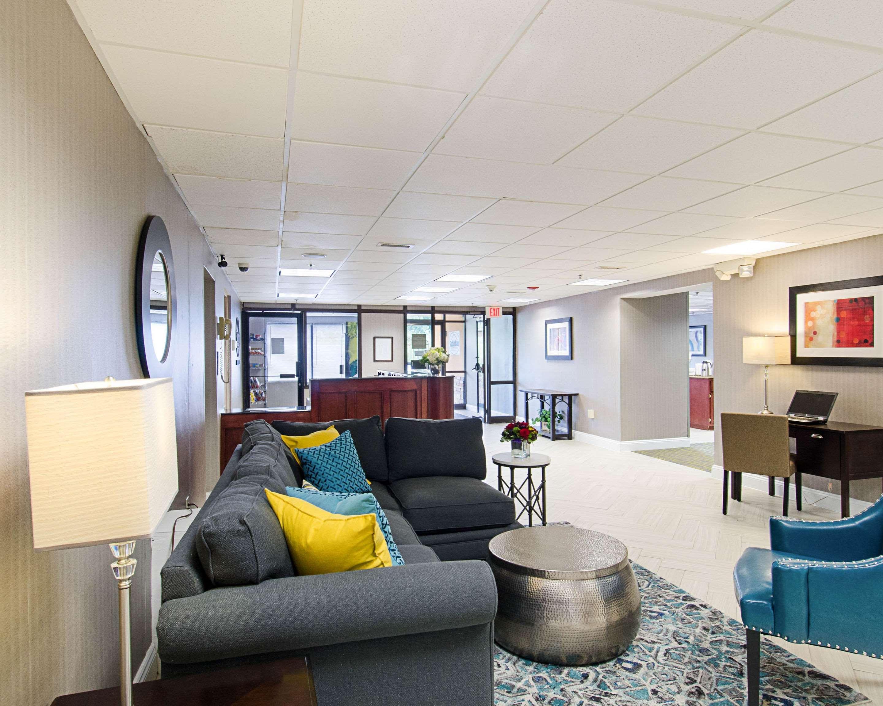 Quality Inn & Suites Ουόρστερ Εξωτερικό φωτογραφία